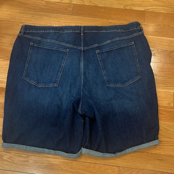 NWT Old Navy high-Rise O.G straight plus size jean short size 30 . - Picture 6 of 10